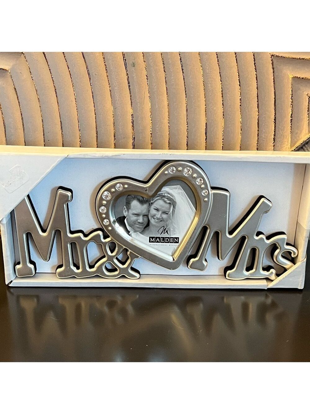 🛍️3/$30 Or 2/$20 🛍️ NIB MR & MRS Wedding Photo Frame Silver with Crystals